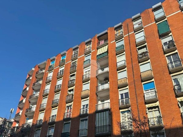 appartamento in vendita a Torino in zona Vallette