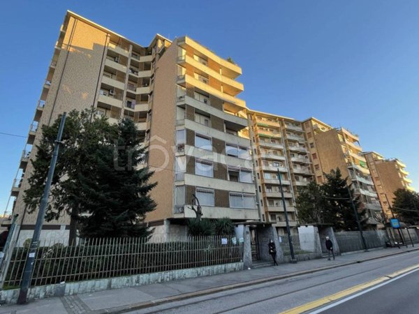 appartamento in vendita a Torino in zona Millefonti