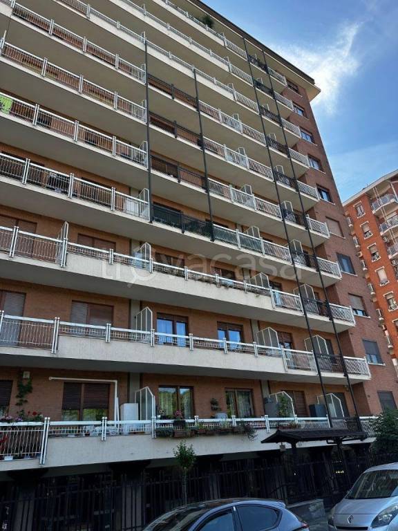 appartamento in vendita a Torino in zona Lucento