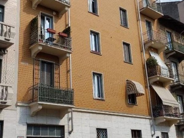 appartamento in vendita a Torino in zona Parella