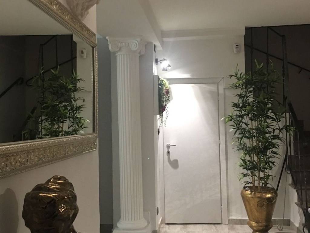appartamento in vendita a Torino in zona Cenisia