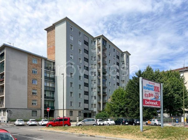 appartamento in vendita a Torino in zona Lingotto