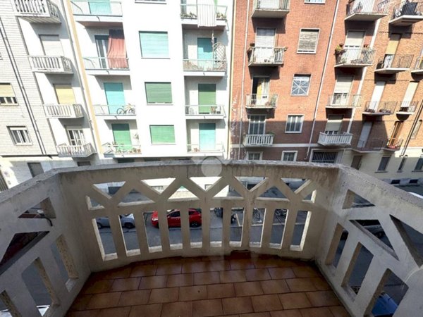 appartamento in vendita a Torino in zona Cenisia