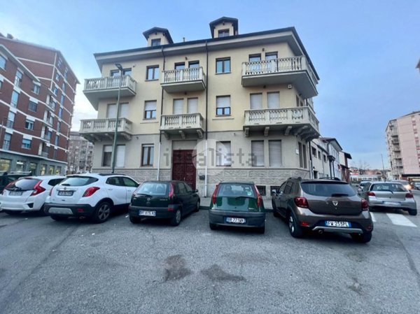 appartamento in vendita a Torino in zona Lucento