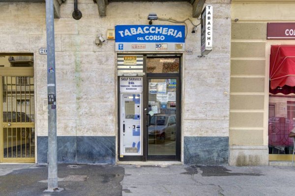 negozio in vendita a Torino in zona Centro Storico
