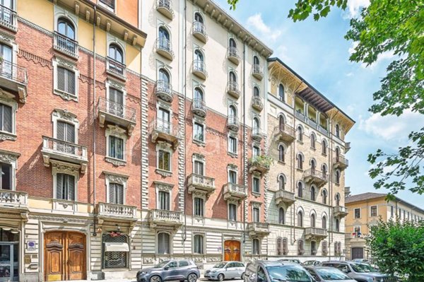 appartamento in vendita a Torino in zona Crocetta