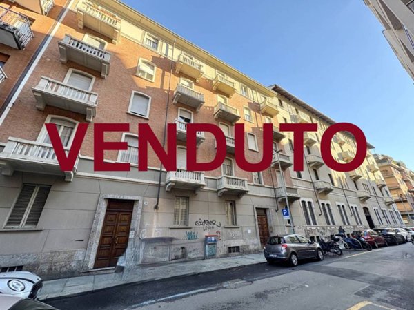 appartamento in vendita a Torino in zona San Salvario
