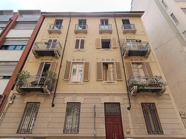 appartamento in vendita a Torino in zona Crocetta