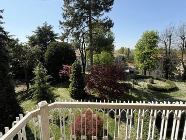 appartamento in vendita a Torino in zona Borgo Po