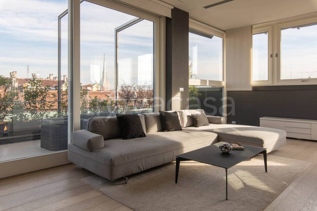 appartamento in vendita a Torino in zona Centro Storico