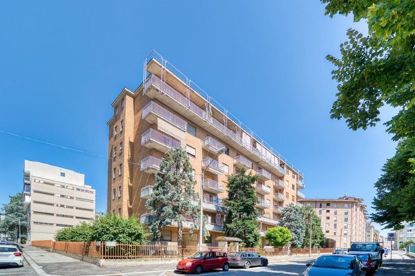 appartamento in vendita a Torino in zona Lingotto
