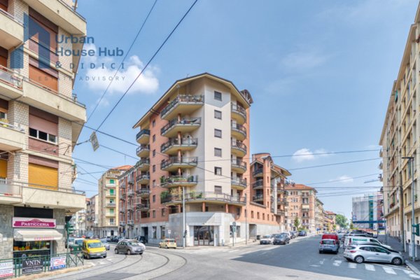 appartamento in vendita a Torino in zona Aurora