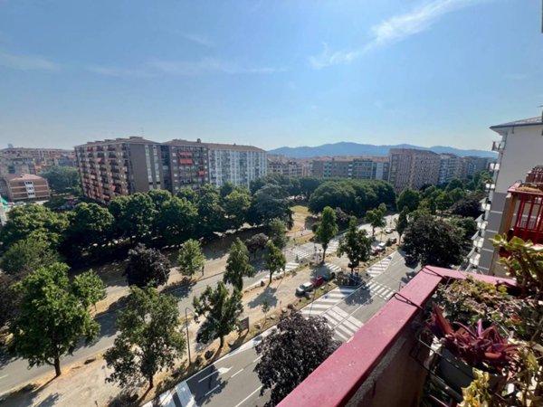 appartamento in vendita a Torino in zona Santa Rita