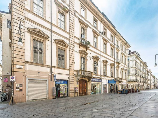 appartamento in vendita a Torino in zona Centro Storico