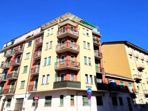 appartamento in vendita a Torino in zona Aurora