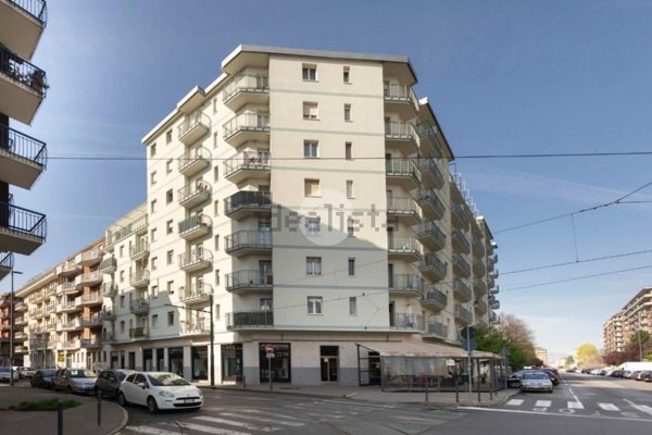appartamento in vendita a Torino in zona Borgata Vittoria