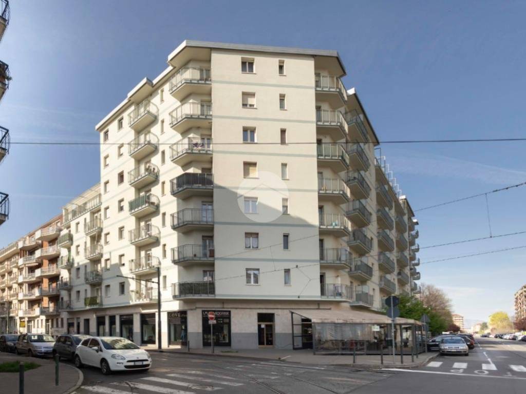 appartamento in vendita a Torino in zona Borgata Vittoria
