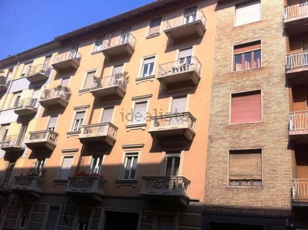 appartamento in vendita a Torino in zona Parella