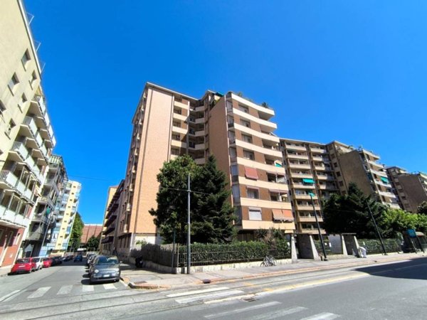 appartamento in vendita a Torino in zona Millefonti