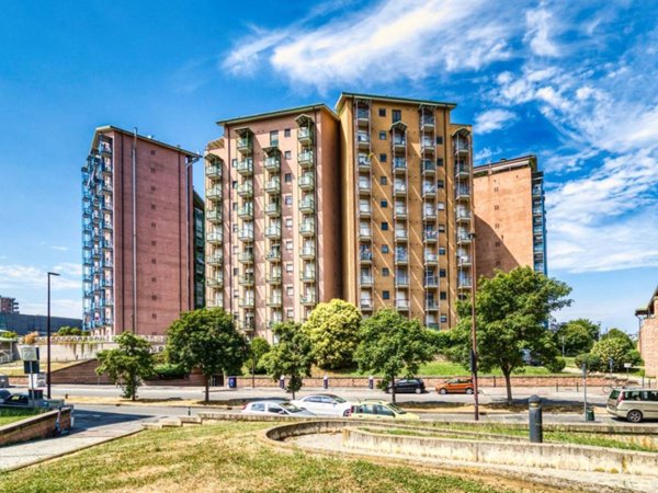 appartamento in vendita a Torino in zona Borgata Vittoria