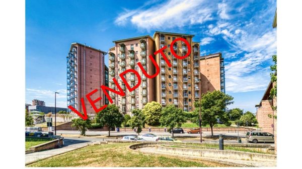 appartamento in vendita a Torino in zona Borgata Vittoria