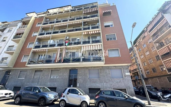 appartamento in vendita a Torino in zona Lingotto
