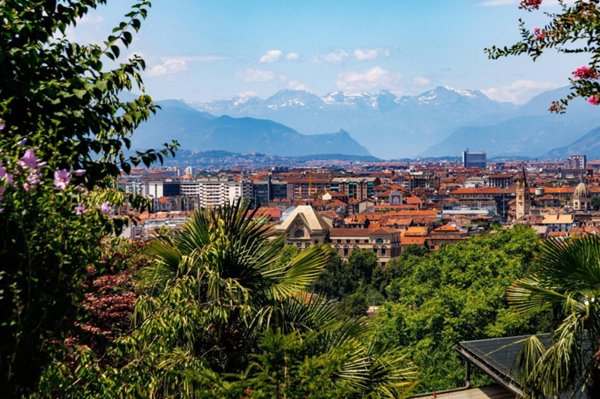 appartamento in vendita a Torino in zona Borgo Po
