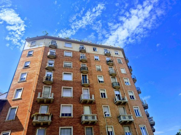 appartamento in vendita a Torino in zona Cenisia