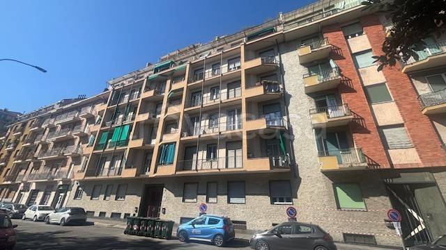 appartamento in vendita a Torino in zona Cenisia