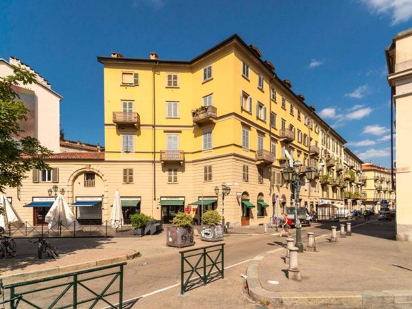 appartamento in vendita a Torino in zona San Salvario
