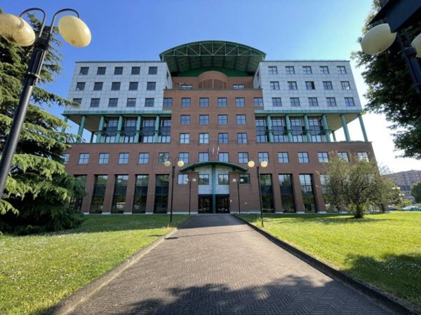 ufficio in vendita a Torino in zona Vanchiglia