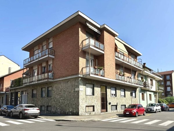 appartamento in vendita a Torino in zona Lucento