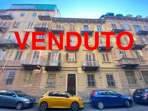 appartamento in vendita a Torino in zona Cenisia