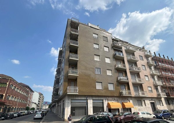 appartamento in vendita a Torino in zona Santa Rita