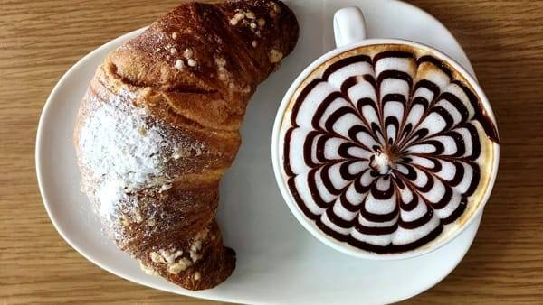 negozio in vendita a Torino in zona Barriera di Milano