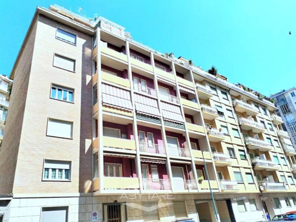 appartamento in vendita a Torino in zona Mirafiori Nord