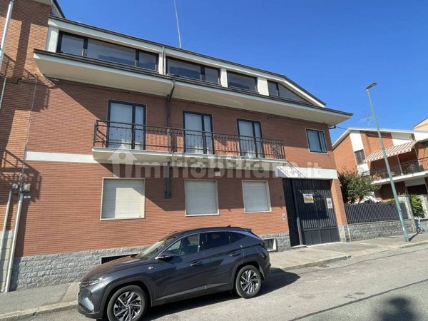esavano in vendita a Torino in zona Mirafiori Sud