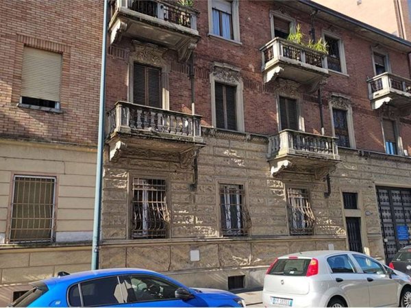 appartamento in vendita a Torino in zona Parella