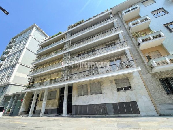 appartamento in vendita a Torino in zona Crocetta