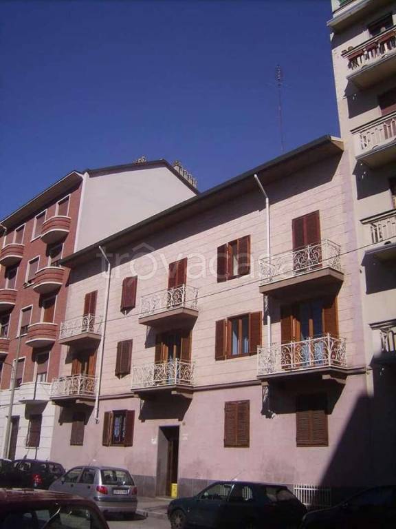 appartamento in vendita a Torino in zona Pozzo Strada
