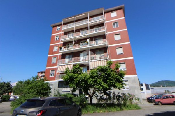 appartamento in vendita a Torino in zona Lingotto
