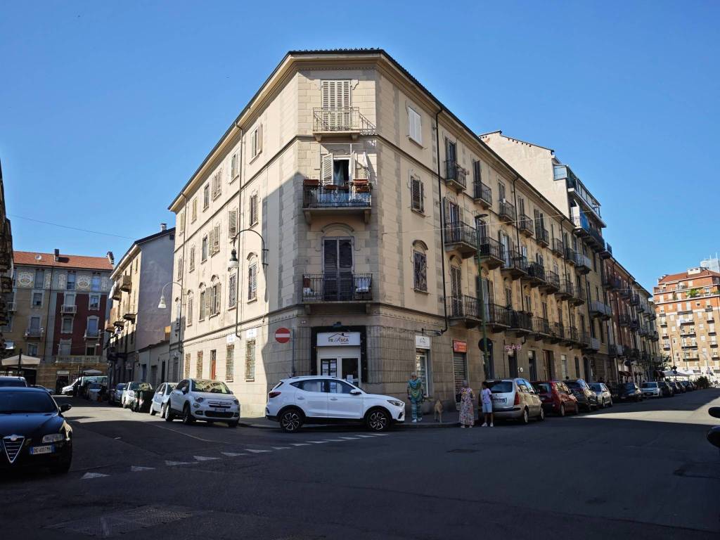 appartamento in vendita a Torino in zona Cenisia