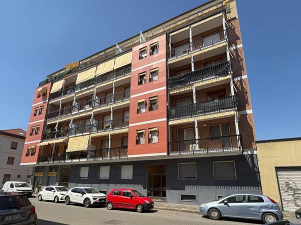 appartamento in vendita a Torino in zona Mirafiori Sud