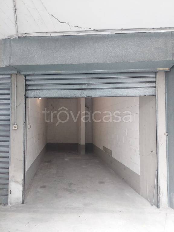 locale di sgombero in vendita a Torino in zona Rebaudengo