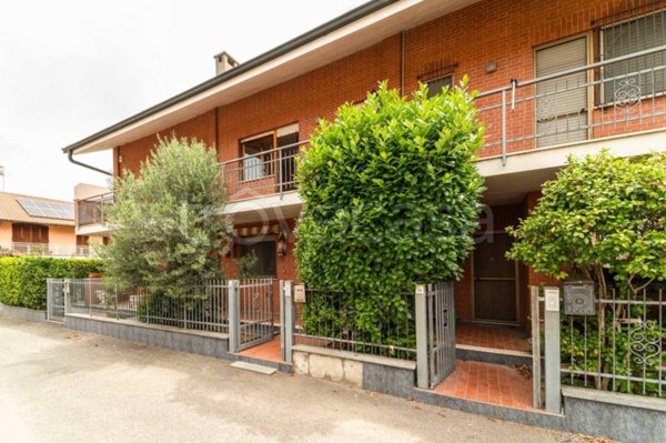 casa indipendente in vendita a Torino in zona Barca