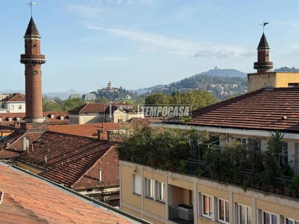 appartamento in vendita a Torino in zona San Salvario