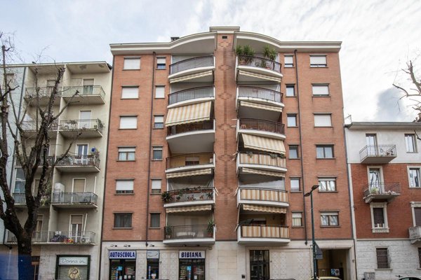 appartamento in vendita a Torino in zona Borgata Vittoria