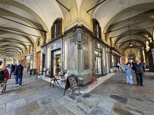negozio in vendita a Torino in zona Crocetta