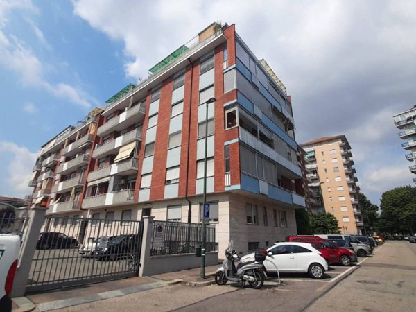 appartamento in vendita a Torino in zona Mirafiori Sud