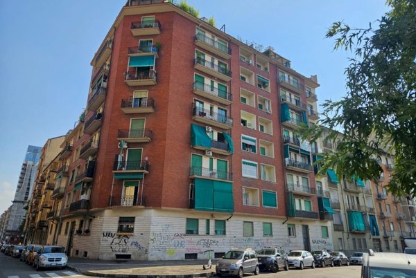 appartamento in vendita a Torino in zona Lingotto